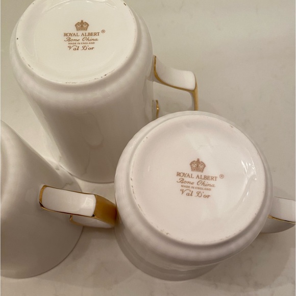 EUC 3/$50 ROYAL ALBERT BRISTOL RIBBED MUGS IN THE DISCONTINUED VAL D’OR PATTERN - Picture 13 of 15